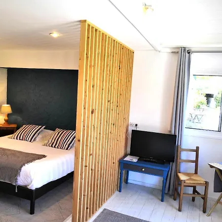 莱斯迪戈斯沃邦酒店